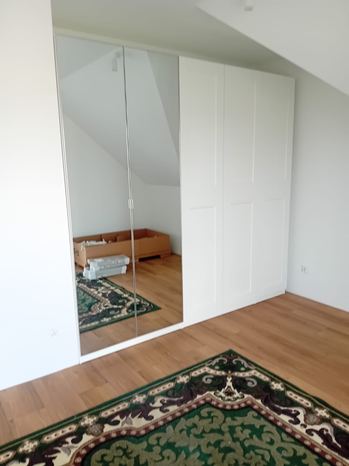 Realizacja montażu mebli IZMAR